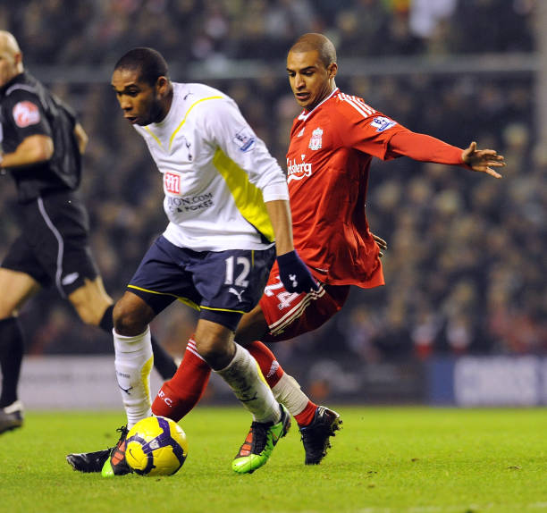 引了广泛的 引了广泛的