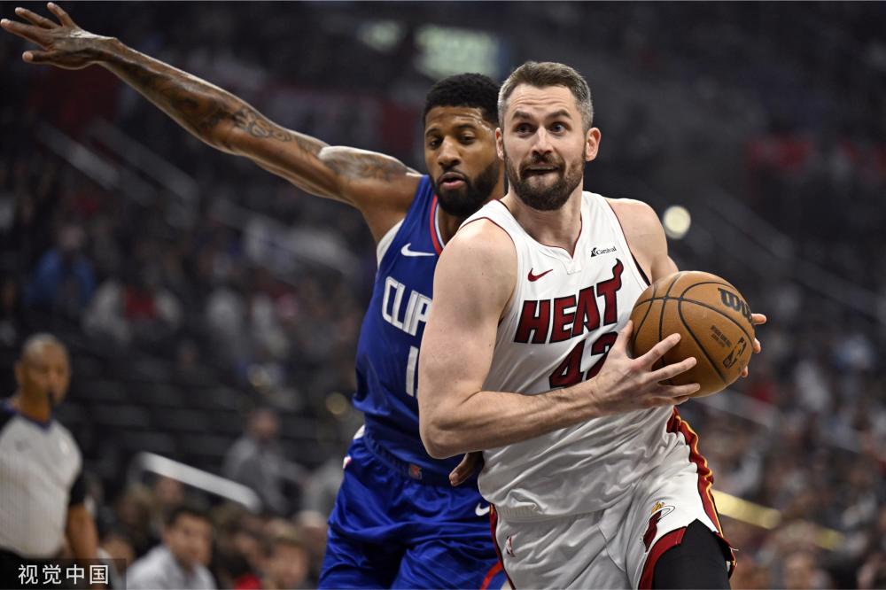 形成了一幅 形成了一幅