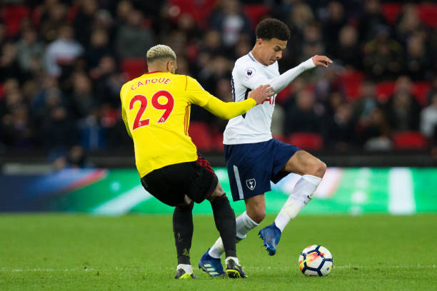 此交易背後 此交易背後